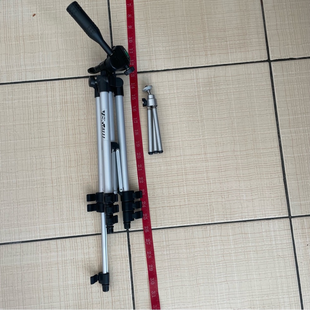 Tripod sets